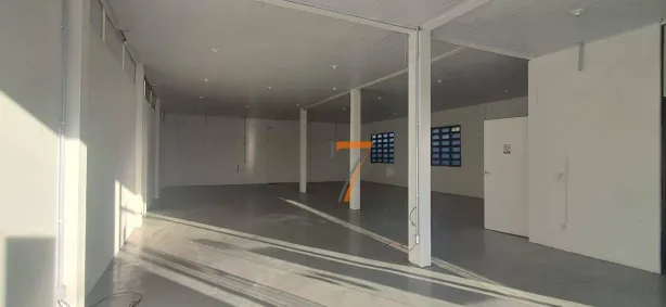 Sala Comercial para alugar, 198m² no Universitário, Biguaçu