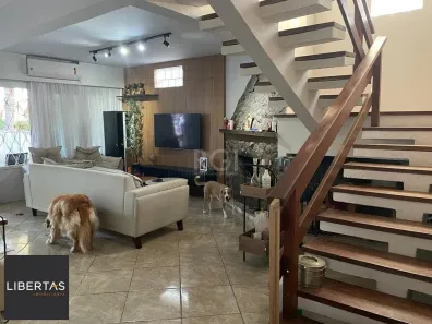 Casa com 4 Quartos à venda, 198m² no Ipanema, Porto Alegre