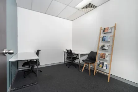 Sala Comercial para alugar, 10m² no Centro, Rio das Ostras