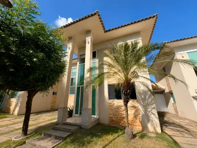 Casa de Condomínio com 4 Quartos à venda, 216m² no Jóquei, Teresina
