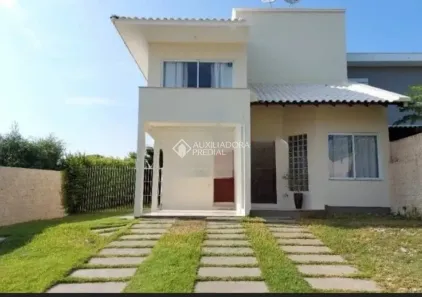 Casa com 3 Quartos para alugar, 174m² no Coqueiros, Florianópolis