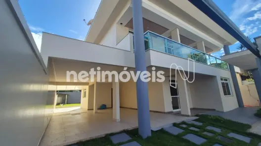 Casa com 4 Quartos para alugar, 290m² no Mata da Praia, Vitória