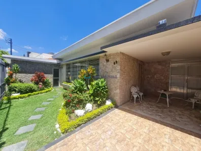Casa com 3 Quartos à venda, 235m² no Bosque da Saúde, São Paulo