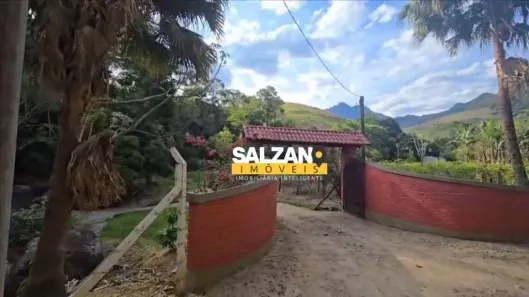 Fazenda/Sítio com 3 Quartos à venda, 339m² no Entre Rios, Cruzeiro