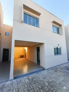 Sobrado com 3 Quartos para alugar, 100m² no Coronel Antonino, Campo Grande