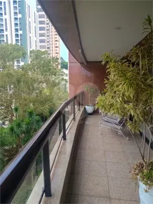 Apartamento com 3 Quartos à venda, 226m² no Vila Suzana, São Paulo