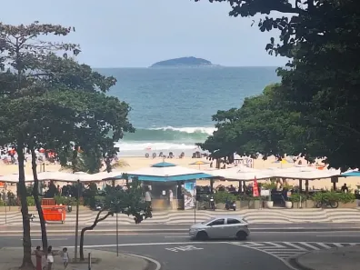Apartamento com 2 Quartos para alugar, 60m² no Leme, Rio de Janeiro