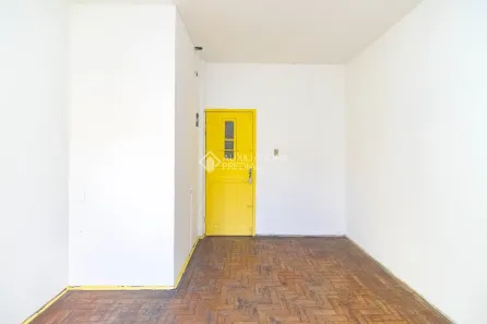 Apartamento com 2 Quartos para alugar, 80m² no São Geraldo, Porto Alegre