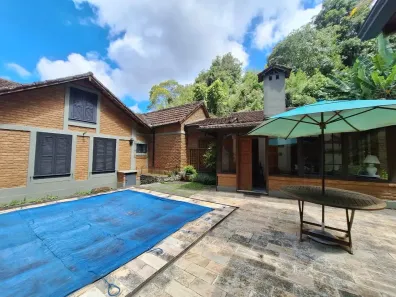 Casa com 4 Quartos à venda, 212m² no Duchas, Petrópolis