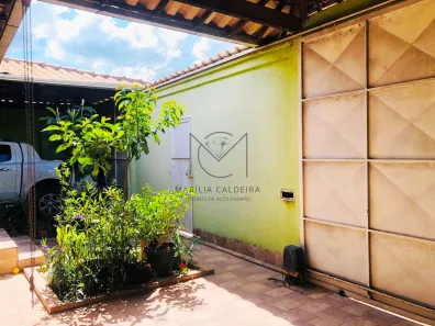 Casa com 3 Quartos à venda, 229m² no San Genaro, Ribeirão das Neves