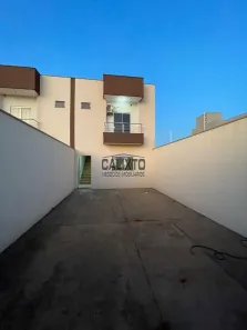 Sobrado com 3 Quartos à venda, 146m² no Grand Ville, Uberlândia