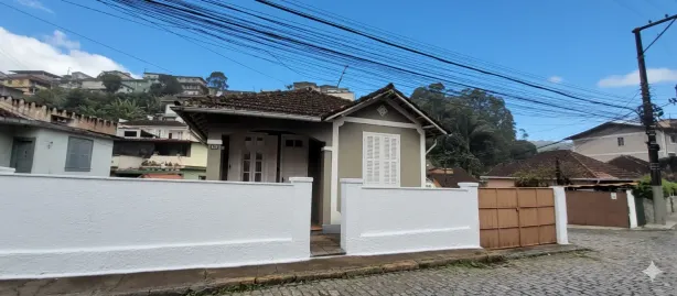 Casa com 5 Quartos à venda, 240m² no Saldanha Marinho, Petrópolis
