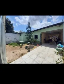 Casa com 2 Quartos para alugar, 120m² no Cambeba, Fortaleza