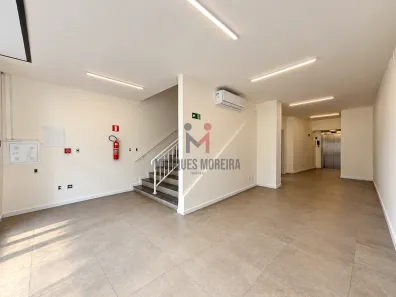 Ponto Comercial à venda, 390m² no Santa Helena, Juiz de Fora