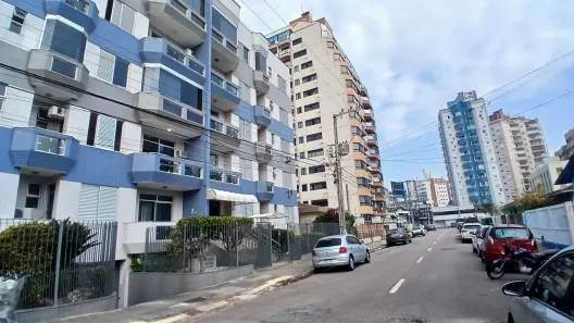 Apartamento com 3 Quartos à venda, 131m² no Balneário, Florianópolis