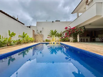 Casa com 4 Quartos à venda, 550m² no Jardim Virgínia, Guarujá