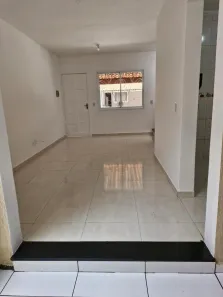 Casa de Condomínio com 2 Quartos à venda, 65m² no Lopes de Oliveira, Sorocaba
