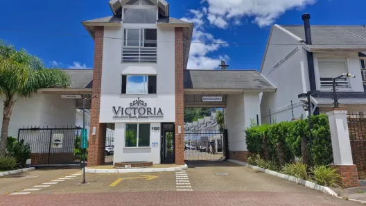 Casa de Condomínio com 5 Quartos à venda, 200m² no Lomba do Pinheiro, Porto Alegre