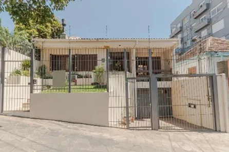 Casa com 3 Quartos à venda, 295m² no Vila Ipiranga, Porto Alegre