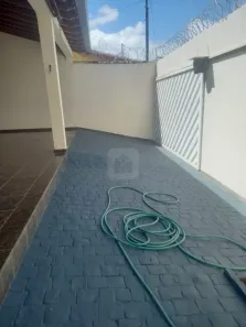 Casa com 3 Quartos à venda, 250m² no Jardim Patrícia, Uberlândia