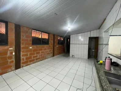 Casa com 3 Quartos à venda, 90m² no Jardim Meny, São Roque