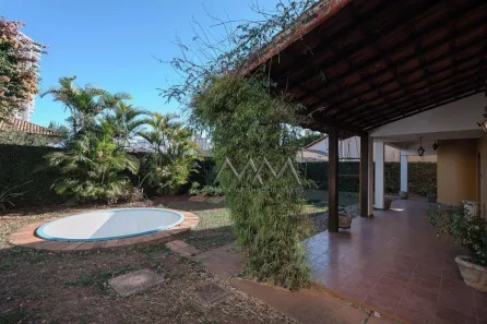 Casa com 4 Quartos à venda, 300m² no Belvedere, Belo Horizonte