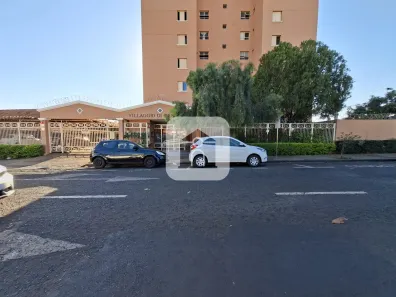 Apartamento com 3 Quartos para alugar, 74m² no Martins, Uberlândia