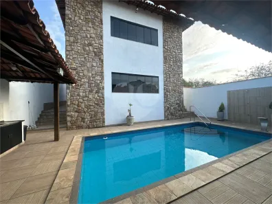 Casa com 4 Quartos à venda, 540m² no Estância Monazítica, Serra