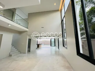 Casa de Condomínio com 4 Quartos à venda, 362m² no Granja Marileusa, Uberlândia