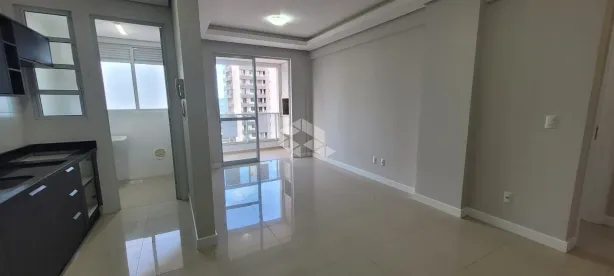 Apartamento com 2 Quartos à venda, 71m² no Barreiros, São José