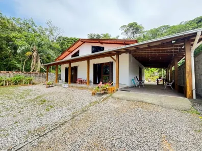 Casa com 2 Quartos à venda, 130m² no Paes Leme, Imbituba