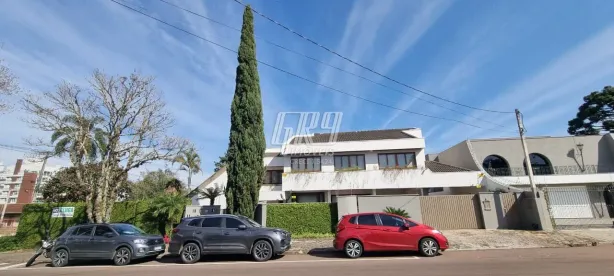 Casa com 4 Quartos para alugar, 379m² no Ahú, Curitiba