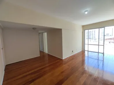 Apartamento com 3 Quartos para alugar, 112m² no Treze de Julho, Aracaju