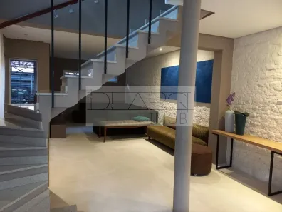 Sobrado com 4 Quartos à venda, 250m² no Vila Cordeiro, São Paulo