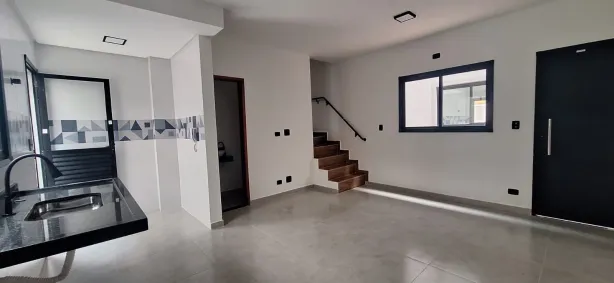 Casa de Condomínio com 2 Quartos à venda, 54m² no Caiçara, Praia Grande