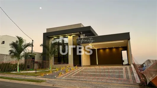 Casa de Condomínio com 3 Quartos à venda, 197m² no Jardins Nápoles, Senador Canedo