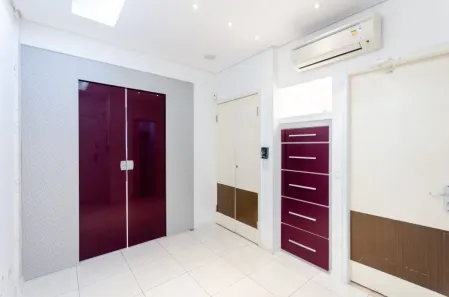 Sala Comercial à venda, 98m² no Vila Mathias, Santos