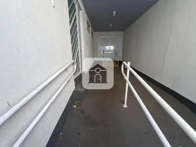 Casa com 3 Quartos para alugar, 150m² no Tabajaras, Uberlândia