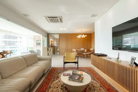 Apartamento com 2 Quartos à venda, 179m² no Zona 08, Maringá
