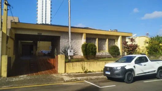 Casa com 3 Quartos à venda, 540m² no Estrela, Ponta Grossa