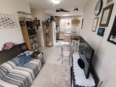 Apartamento com 2 Quartos à venda, 48m² no Olaria, Canoas