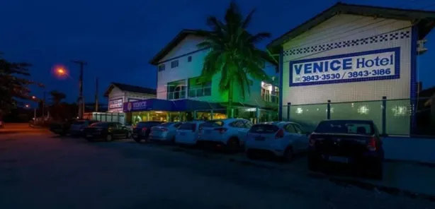 Prédio Comercial à venda, 1000m² no Perequê-Acu, Ubatuba