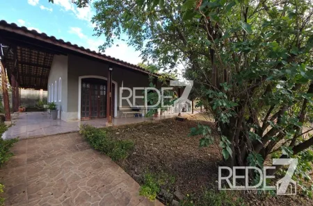 Casa com 4 Quartos para venda ou aluguel, 370m² no Parque Santa Bárbara, Campinas