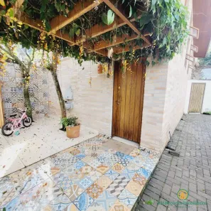 Casa de Condomínio com 3 Quartos à venda, 170m² no Chácara dos Junqueiras, Carapicuíba
