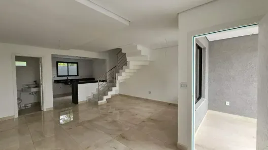 Casa com 3 Quartos à venda, 164m² no Cabral, Contagem