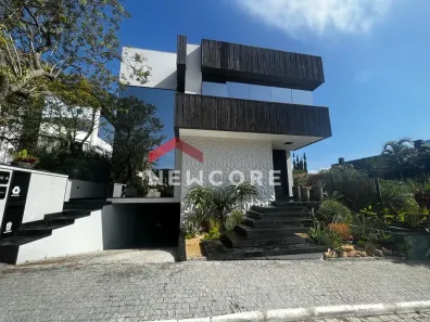 Casa de Condomínio com 4 Quartos à venda, 650m² no Praia do Estaleiro, Balneário Camboriú