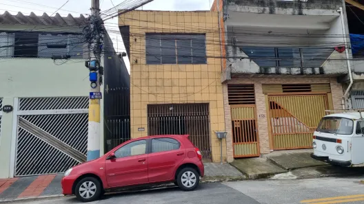 Sobrado com 4 Quartos à venda, 176m² no Vila Lisboa, Mauá