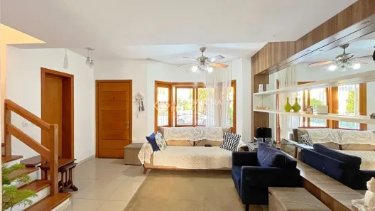 Casa com 3 Quartos à venda, 135m² no Hípica, Porto Alegre