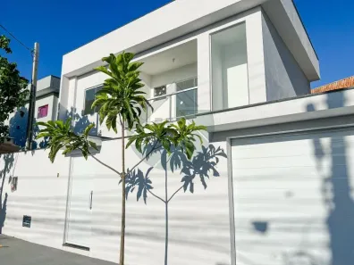 Casa com 3 Quartos à venda, 160m² no Jardim Olinda, Cabo Frio
