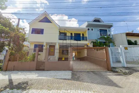 Sobrado com 4 Quartos à venda, 250m² no Santa Quitéria, Curitiba